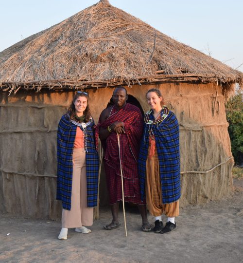 Tanzania_1ed_viaje_en_grupo_aletasenlamochila_cascada_Maasai_2