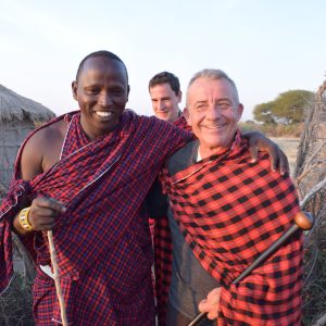 Tanzania_1ed_viaje_en_grupo_aletasenlamochila_cascada_Maasai_3 Tanzania_1ed_viaje_en_grupo_aletasenlamochila_cascada_Maasai_3